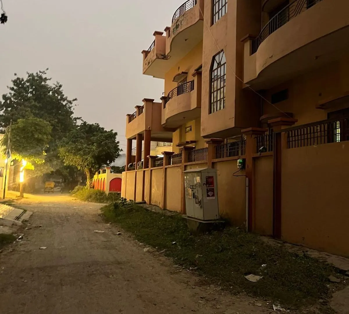 A Peaceful Family-Friendly Stay- Fully Furnished Varanasi 0*,
