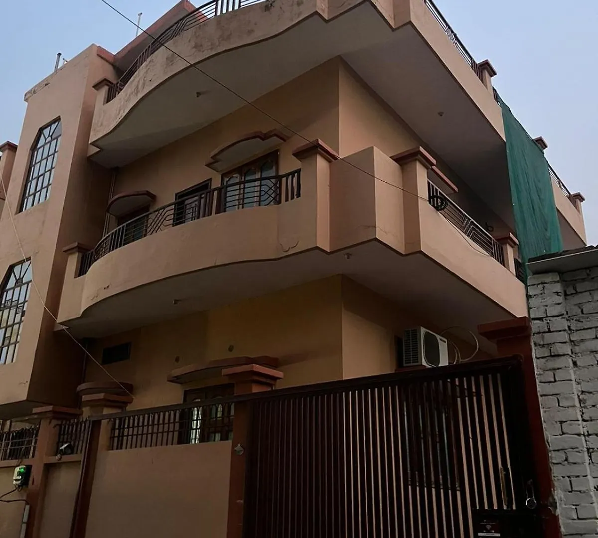 A Peaceful Family-Friendly Stay- Fully Furnished Varanasi 0*,  India